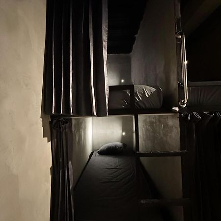 Cilacap Guest House Екстер'єр фото